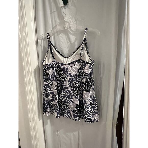 Magic Suit Blue Black Yasmin Print Tankini Top Sz 14 Beach Travel - Picture 2 of 6